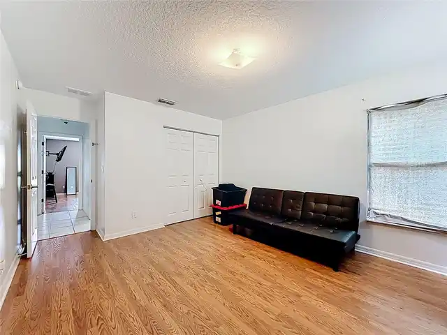 Listing Photo 28