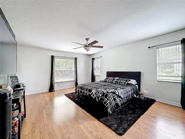 Listing Photo 34