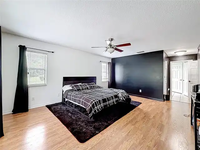 Listing Photo 35