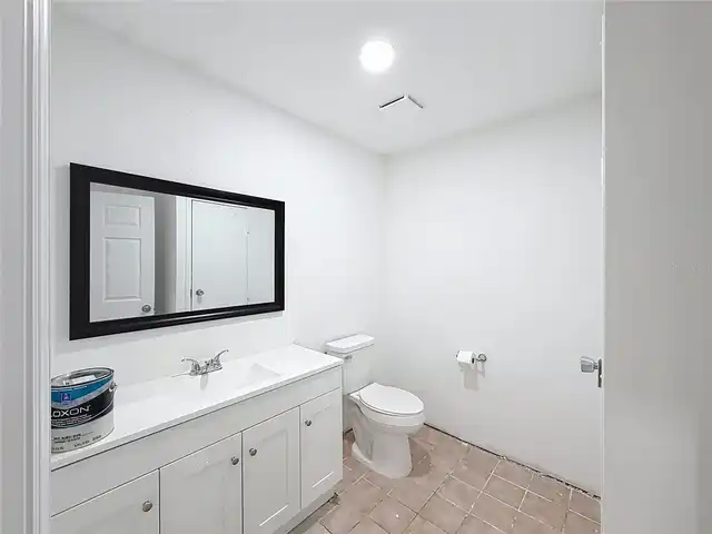 Listing Photo 25