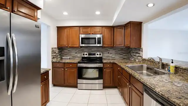 Listing Photo 7