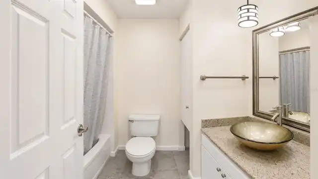 Listing Photo 19