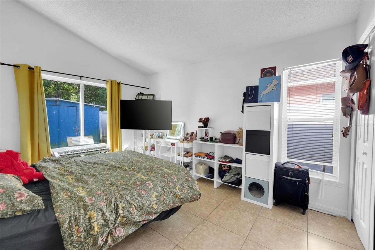 Listing Photo 11
