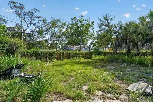 Listing Photo 9