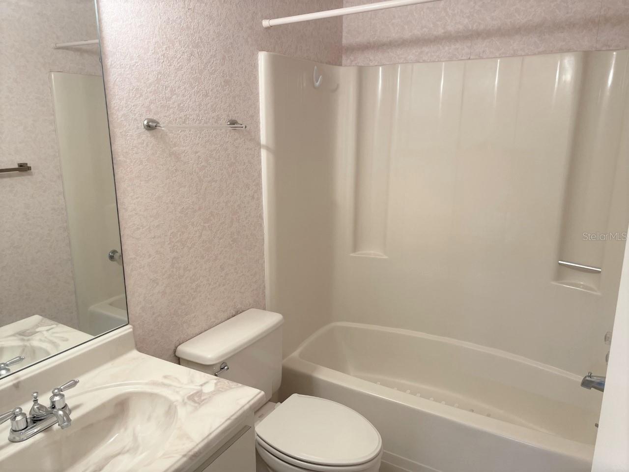 Listing Photo 11