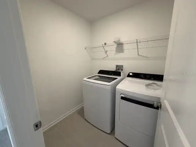 Listing Photo 8