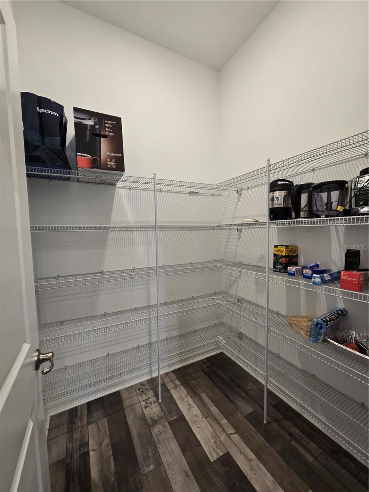 Listing Photo 10