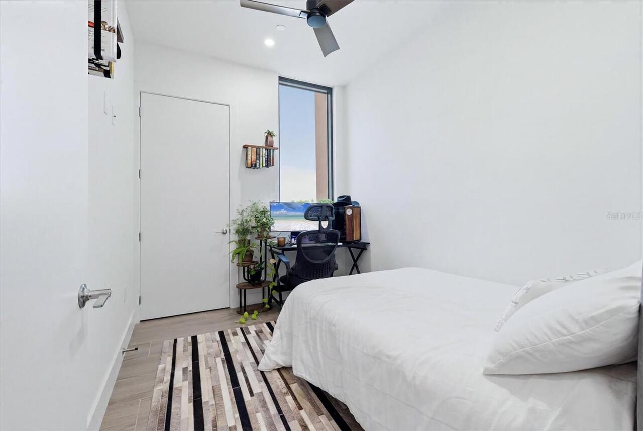 Listing Photo 32