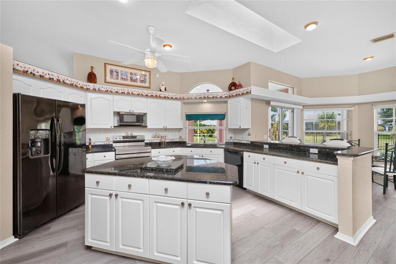 Listing Photo 15