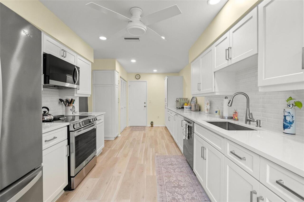 Listing Photo 15