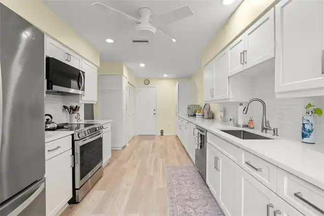 Listing Photo 15