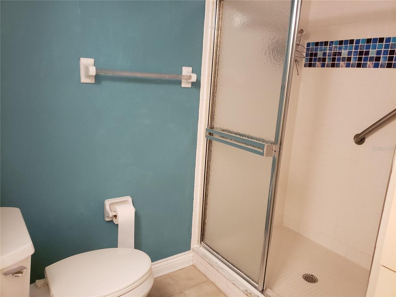 Listing Photo 9