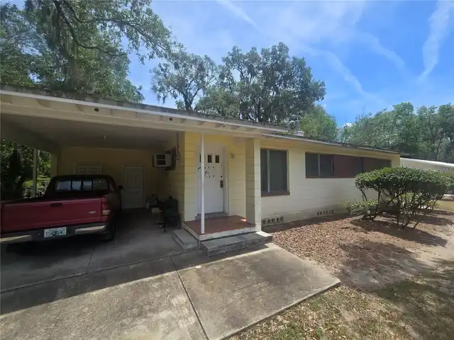 Listing Photo 12