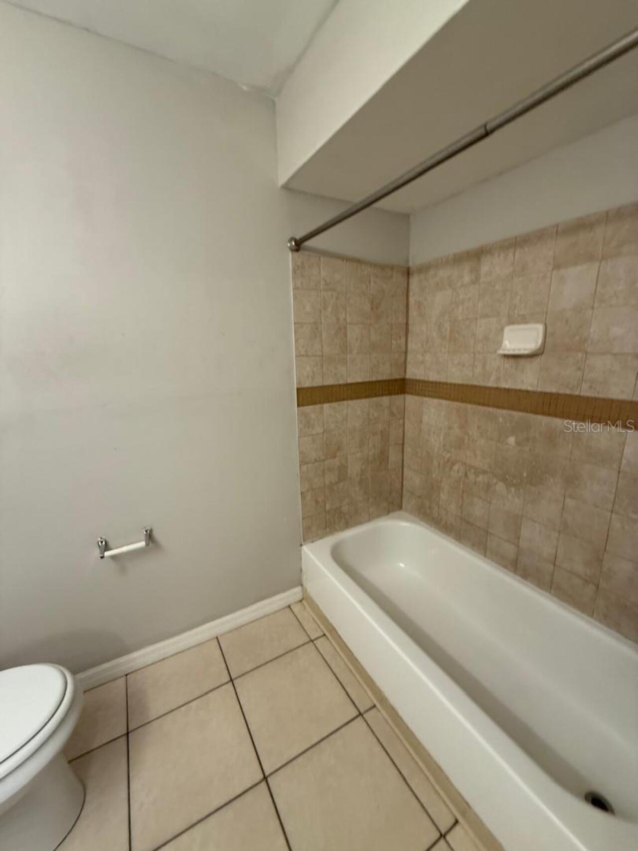 Listing Photo 9