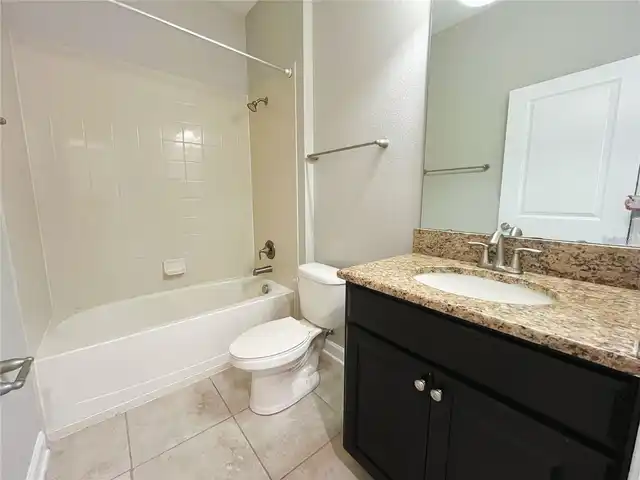Listing Photo 9
