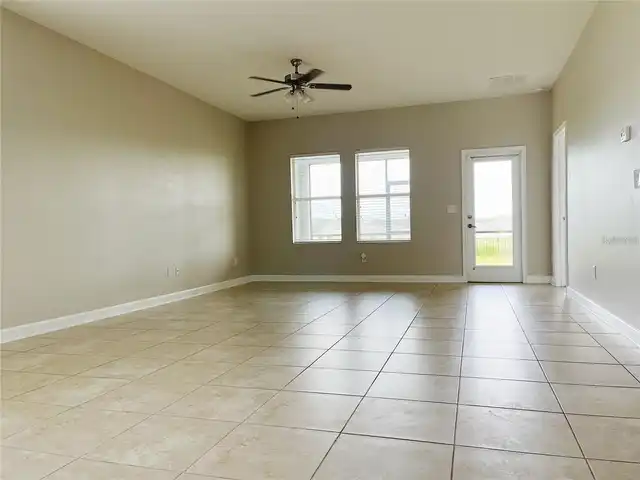 Listing Photo 14
