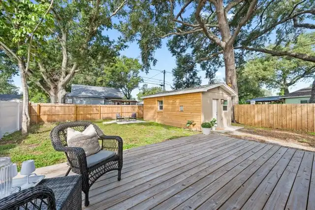 Listing Photo 33