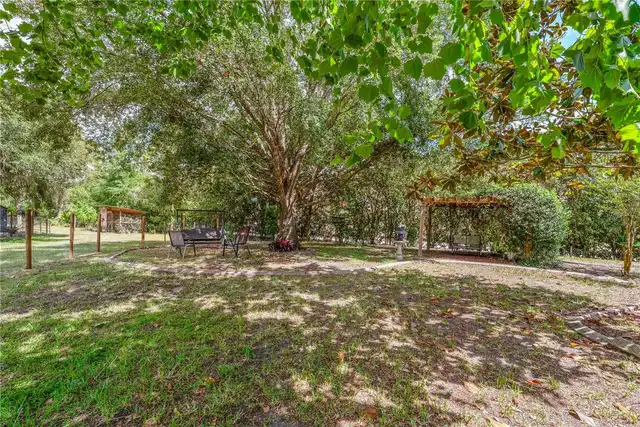Listing Photo 18