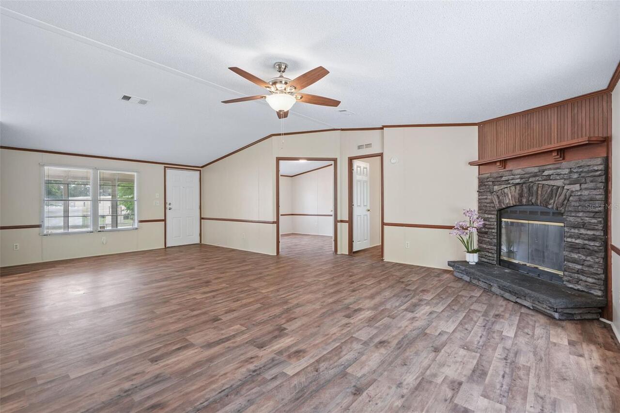 Listing Photo 7