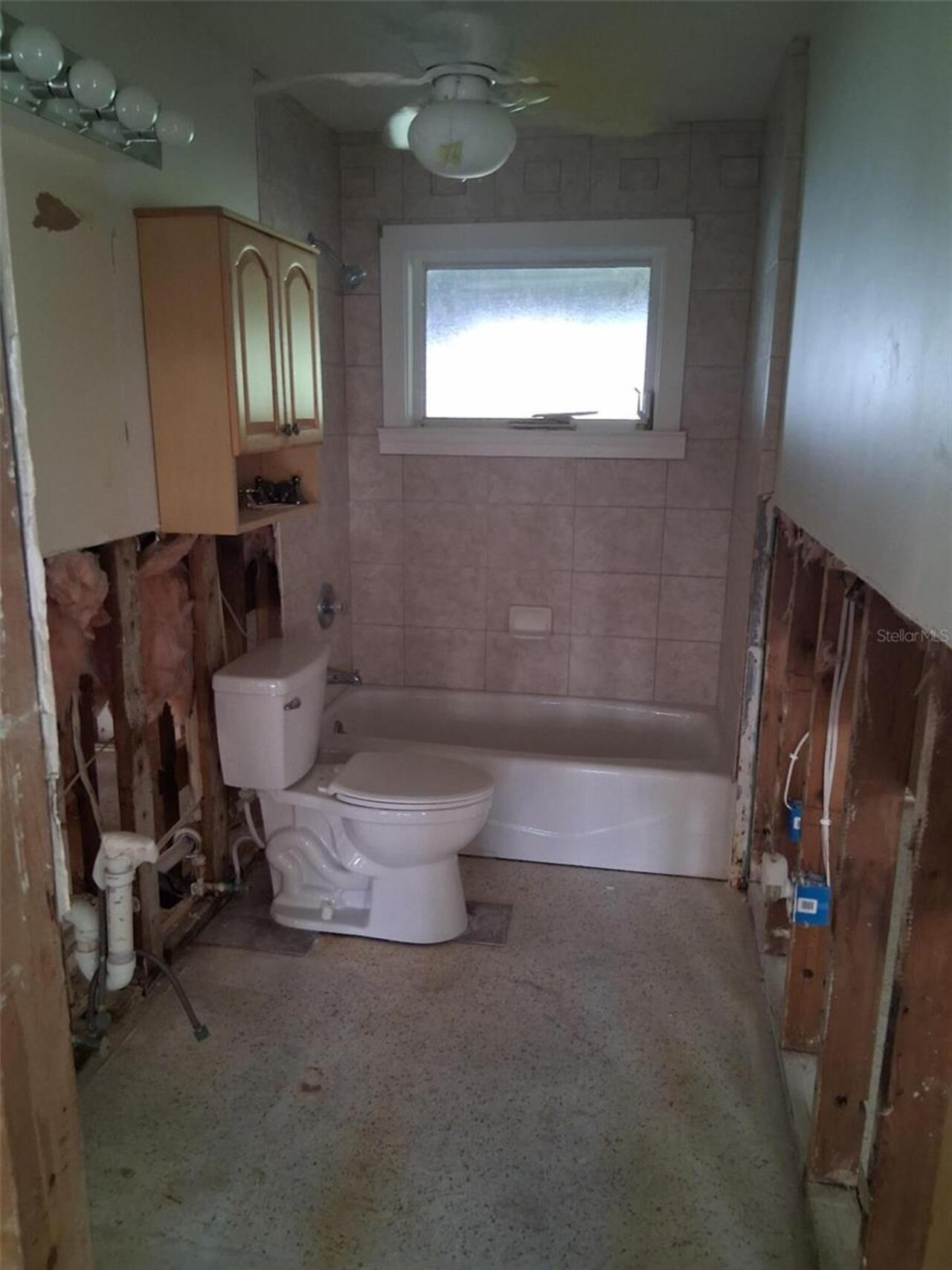 Listing Photo 14