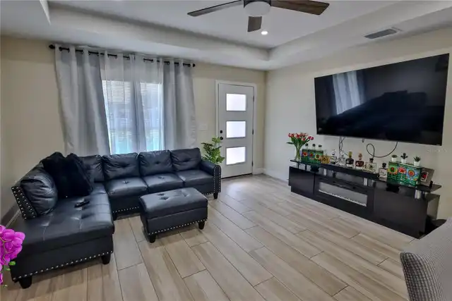 Listing Photo 8