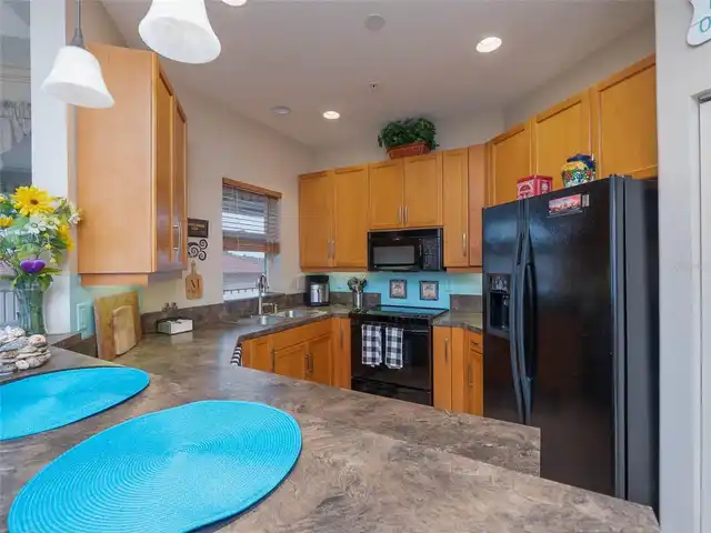 Listing Photo 11