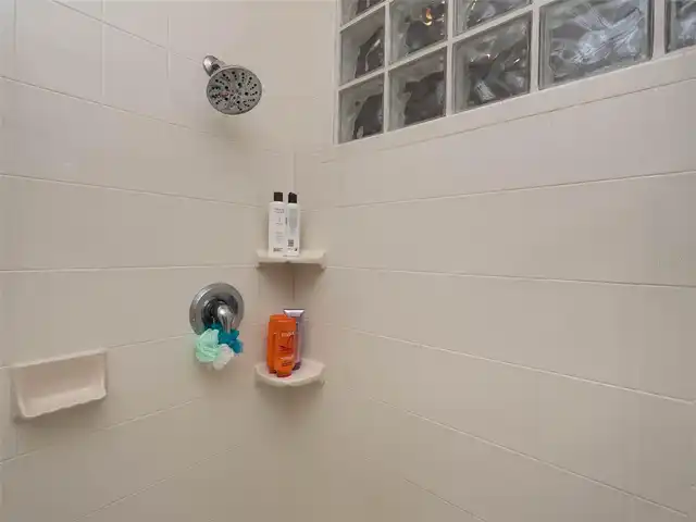 Listing Photo 24