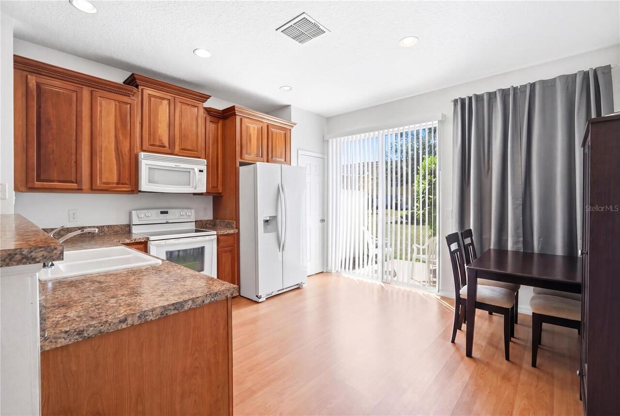 Listing Photo 12