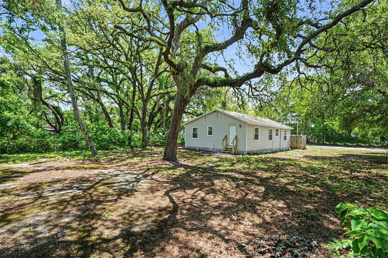 Listing Photo 15
