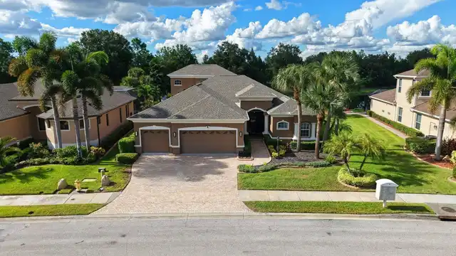 Listing Photo 11