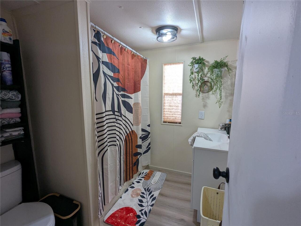 Listing Photo 9