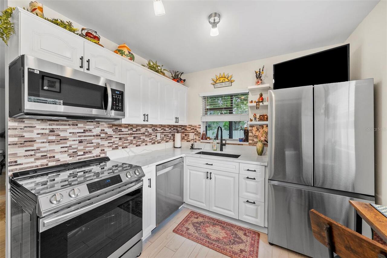 Listing Photo 16