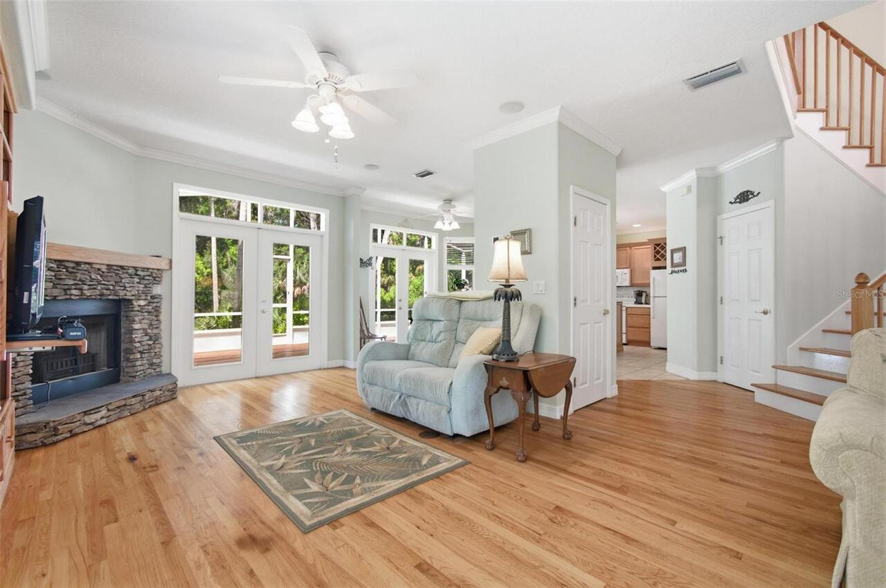 Listing Photo 9