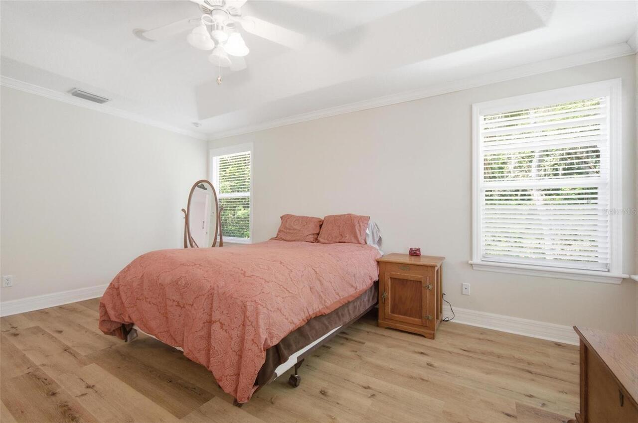Listing Photo 22