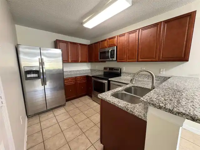 Listing Photo 15