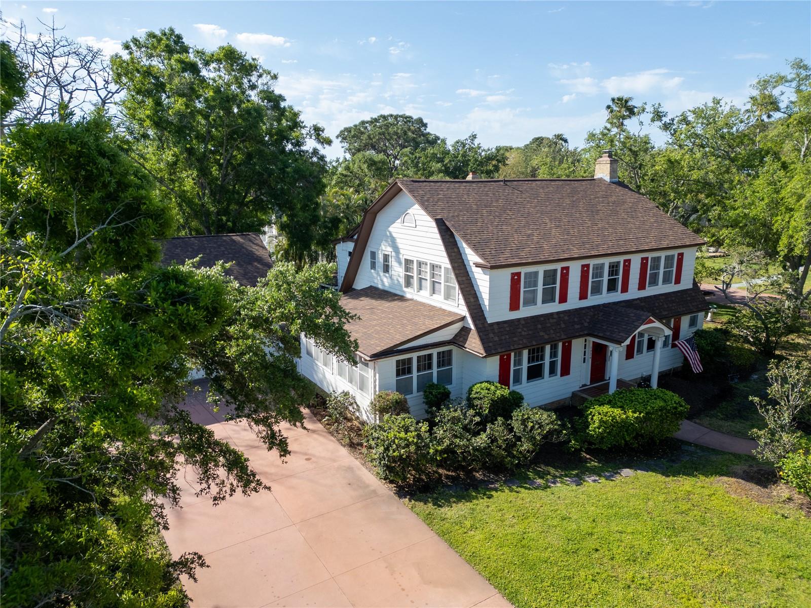 St Petersburg Real Estate