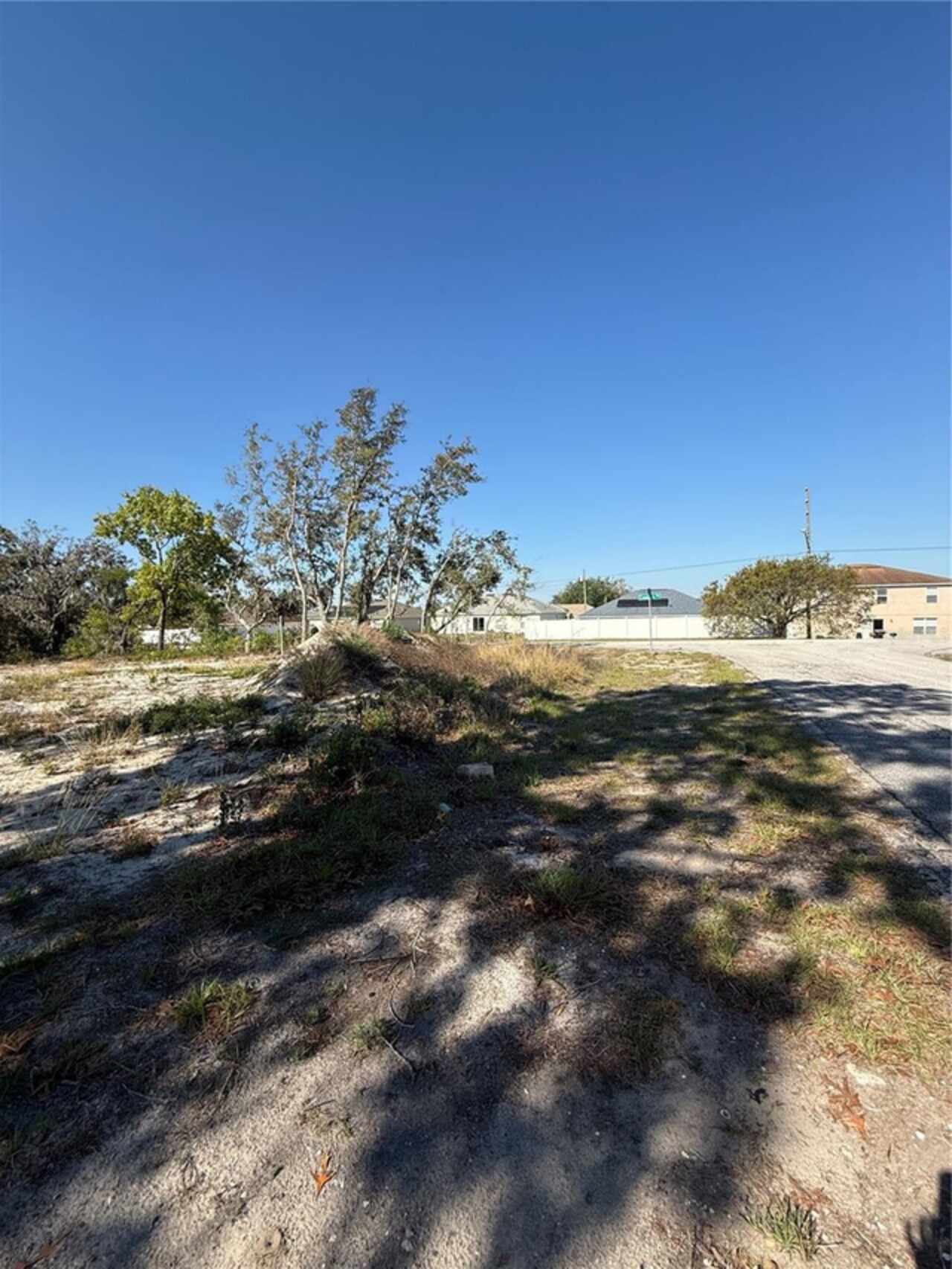 Listing Photo 8