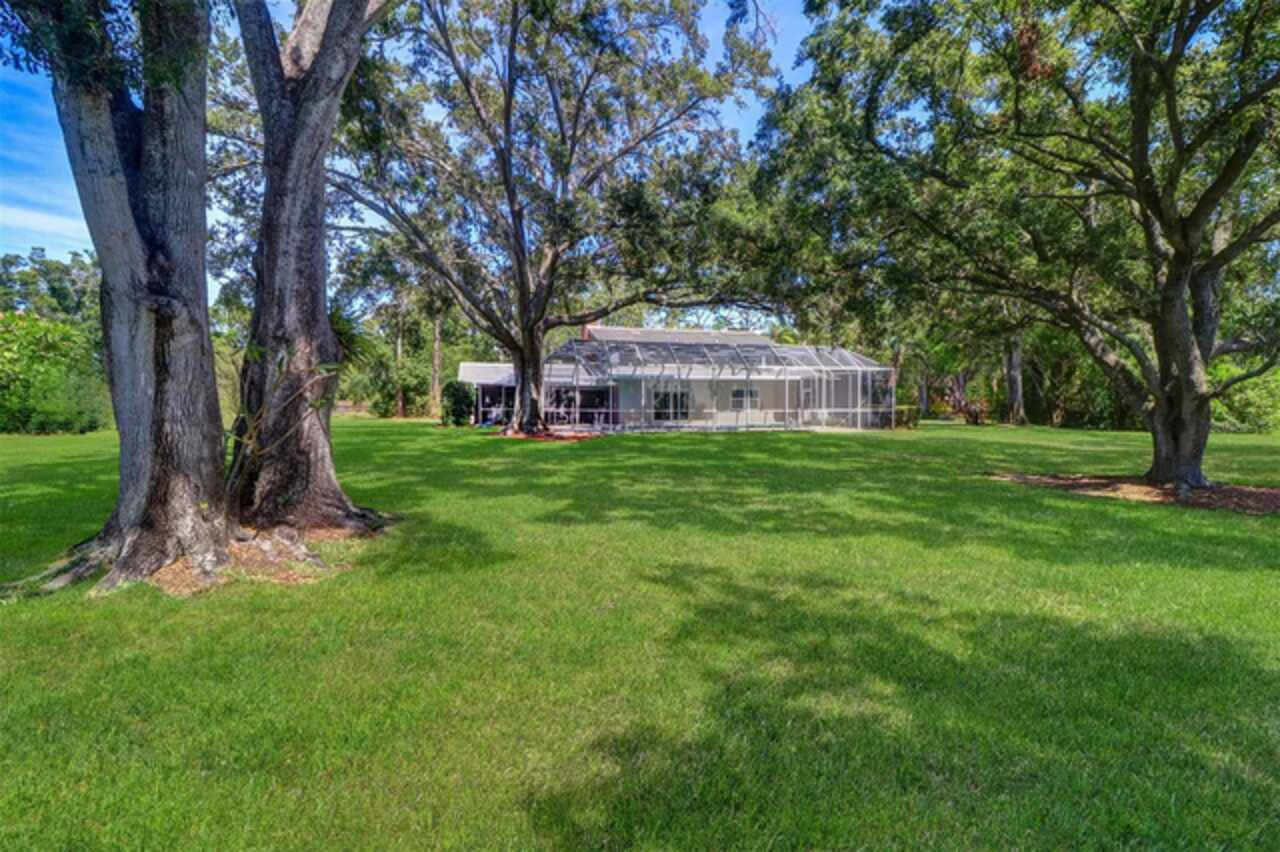 Listing Photo 9