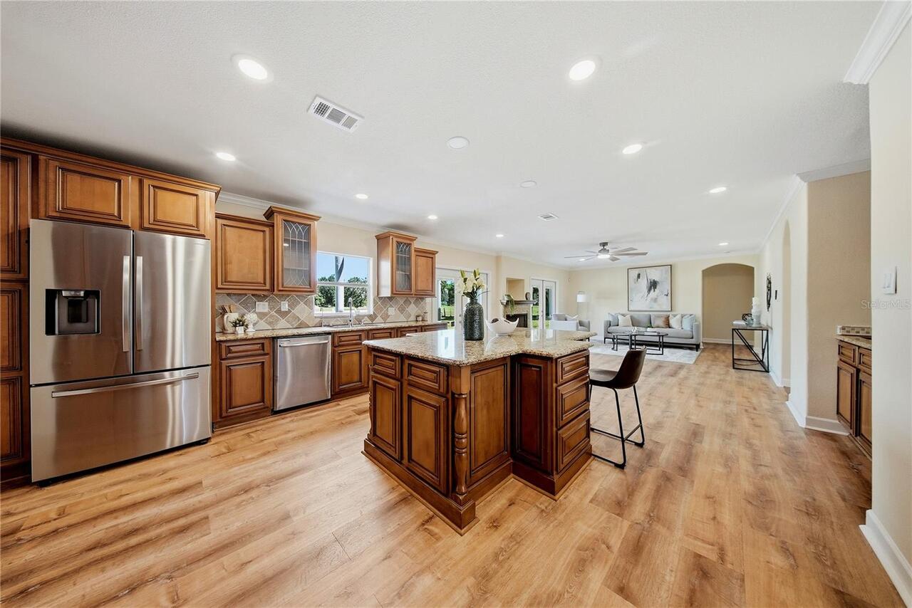 Listing Photo 15
