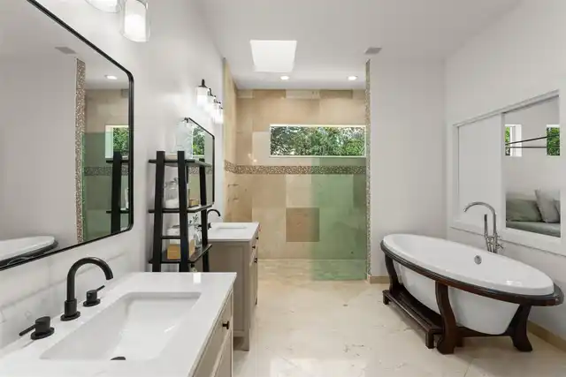 Listing Photo 19