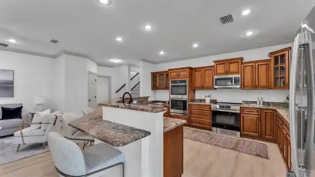 Listing Photo 15