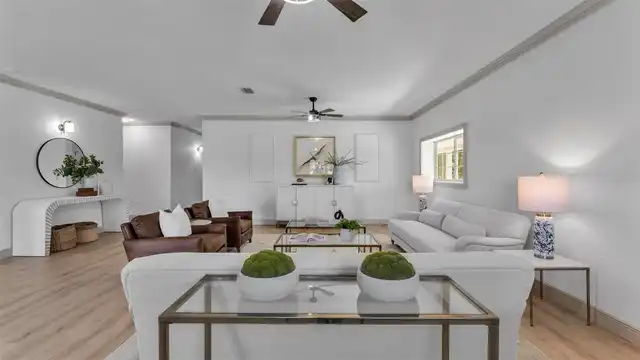 Listing Photo 42