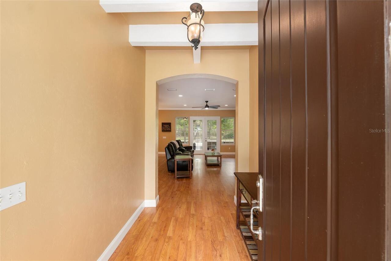 Listing Photo 8