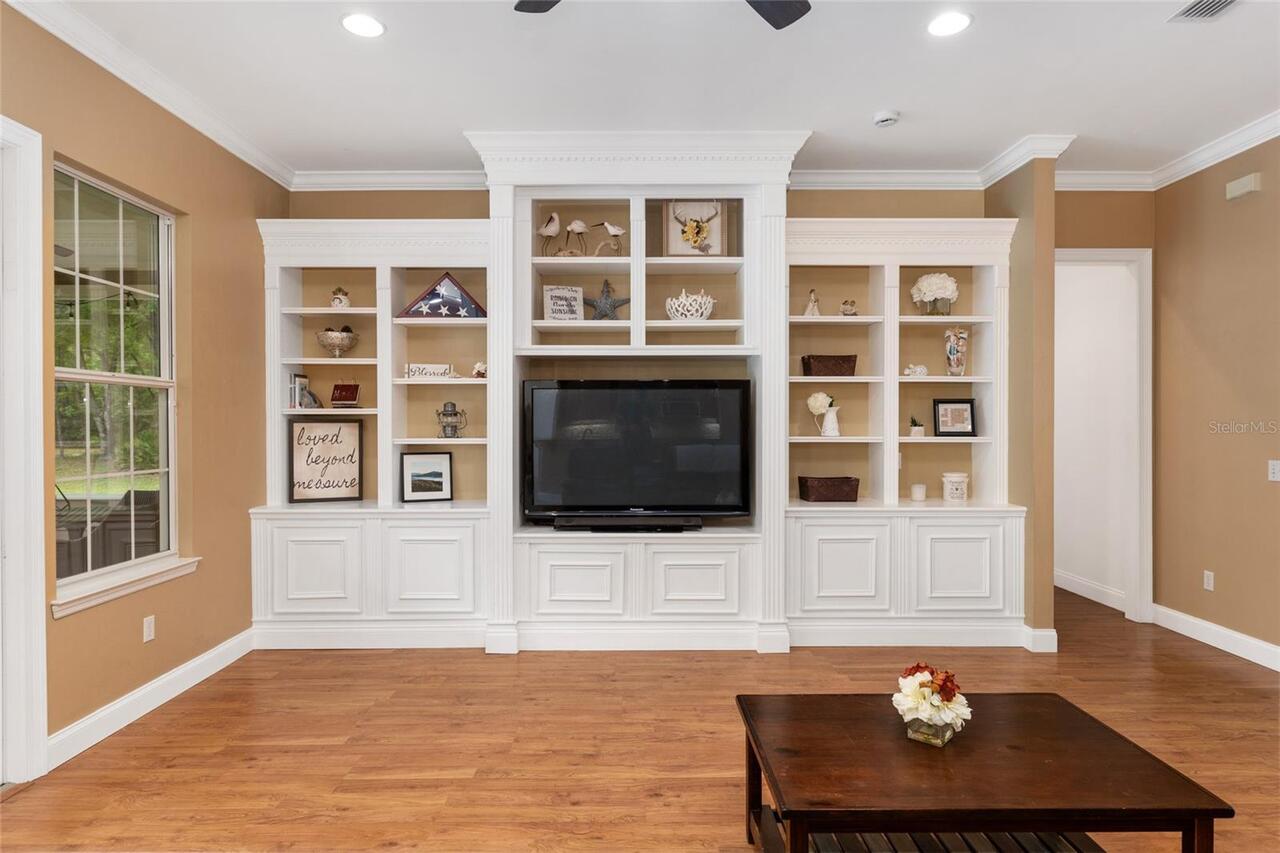 Listing Photo 12