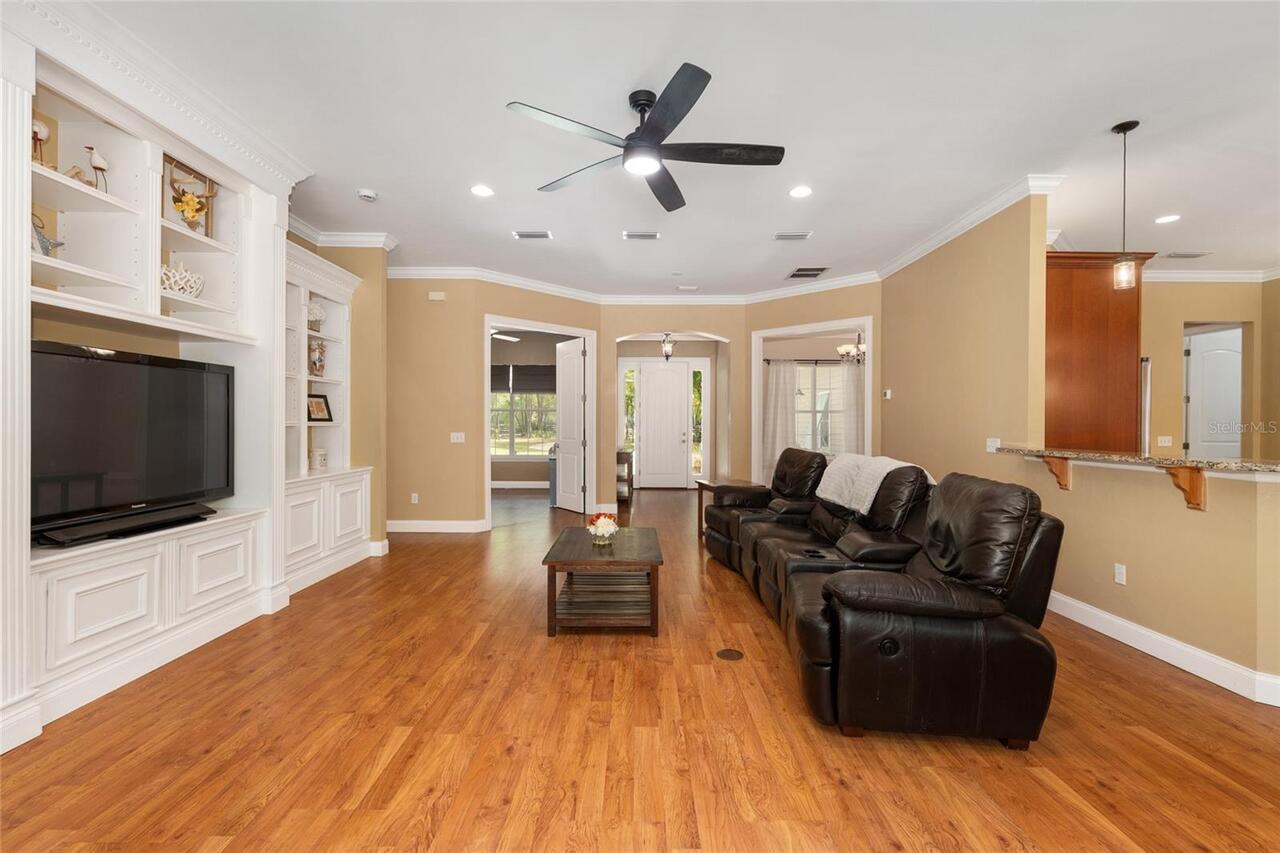 Listing Photo 16