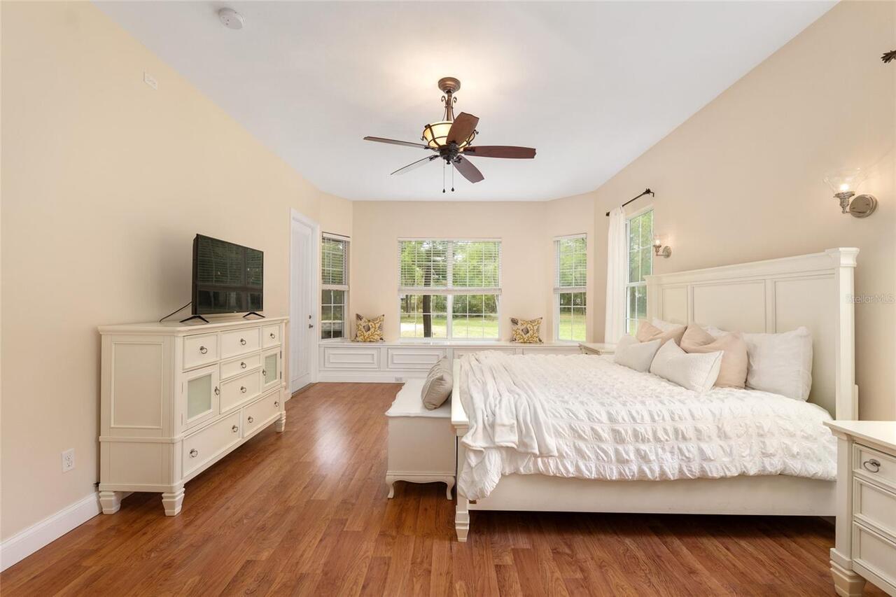 Listing Photo 32