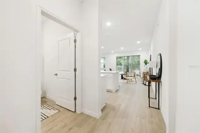 Listing Photo 9