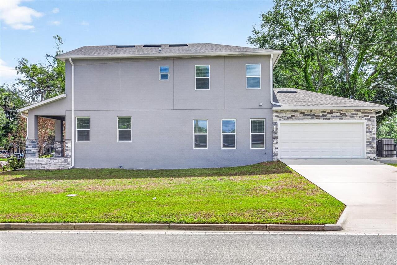 Listing Photo 12