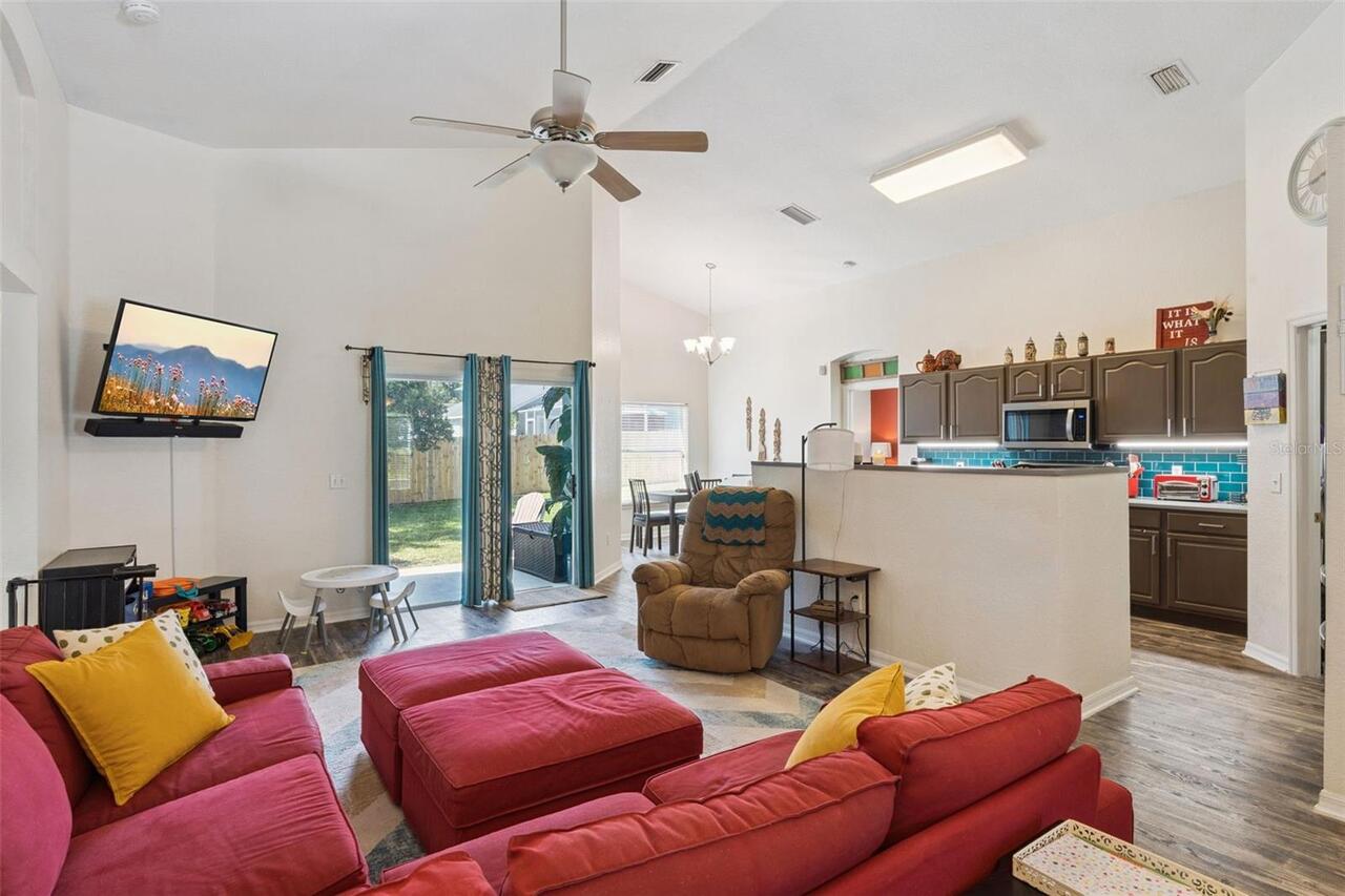 Listing Photo 11