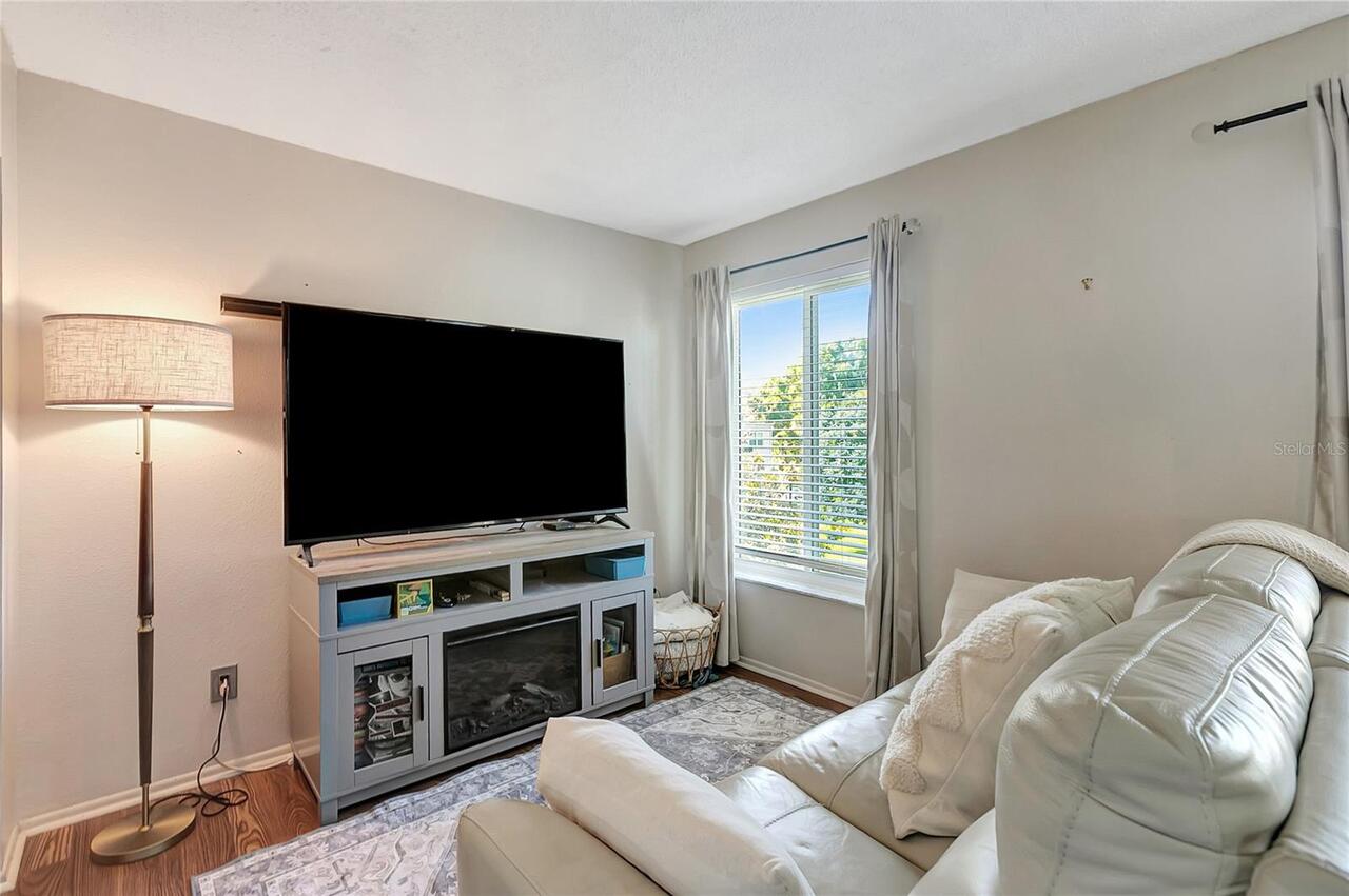 Listing Photo 16